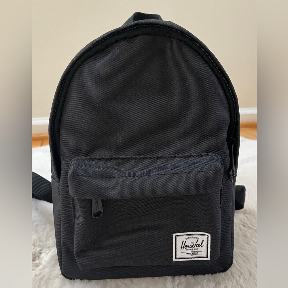 Herschel classic mini backpack 🎒